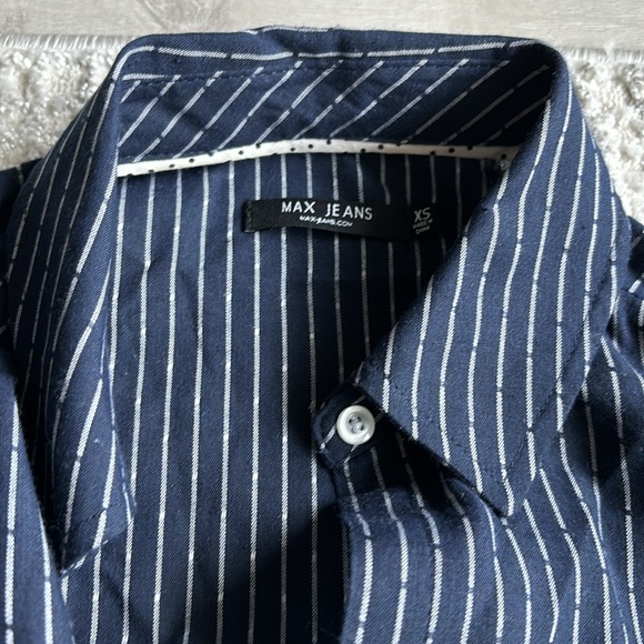 Striped Dress shirt - Picture 2 of 3